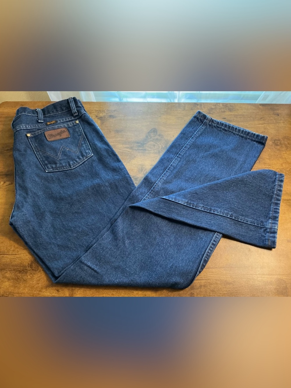 Wrangler Cowboy Cut Slim Fit
Dark Blue Denim